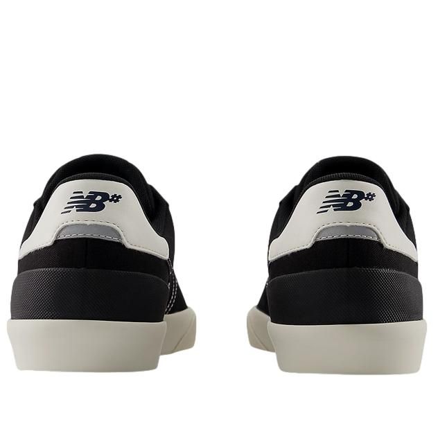 New Balance Numeric 272 Skate Shoe Black / White