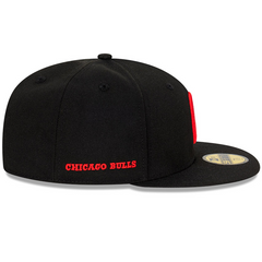New Era 59FIFTY Chicago Bulls Ligature Fitted Cap Black / Red
