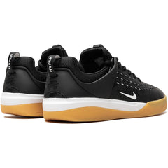 Nike SB Zoom Nyjah 3 Black / White / Gum