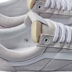 Vans Old Skool Overt Womens Shoe Light Grey