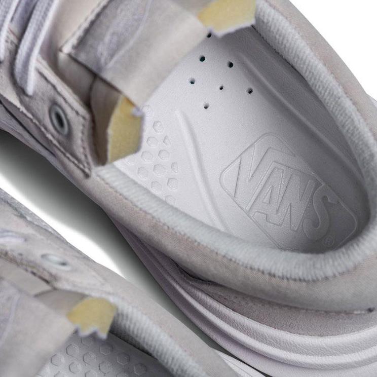 Vans Old Skool Overt Womens Shoe Light Grey
